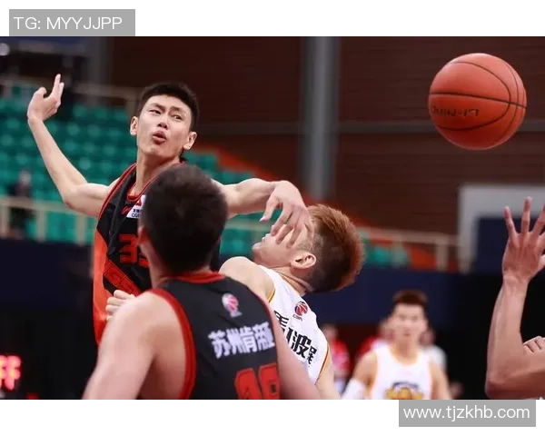 深圳篮球队荣登篮球战术排行榜第三名引发热议 深圳篮球队荣登篮球战术排行榜第三名引发热议