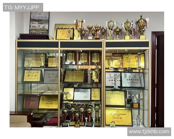 精英赛特别报道:南京羽毛球队的逆袭之旅 精英赛特别报道:南京羽毛球队的逆袭之旅