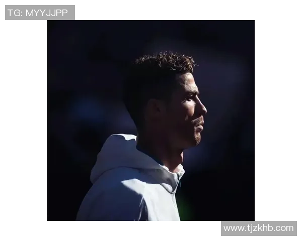 足球明星头像精选合集展现球场魅力与个人风采的精彩瞬间 足球明星头像精选合集展现球场魅力与个人风采的精彩瞬间