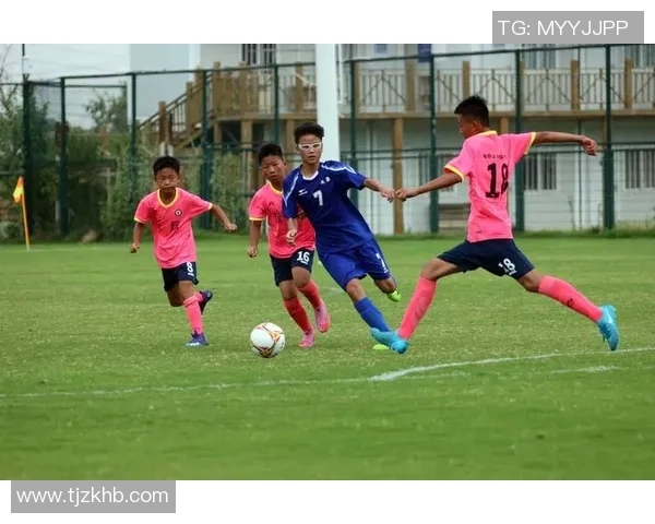 足球明星齐聚一堂精彩MV回顾展现绿茵场上的激情与梦想 足球明星齐聚一堂精彩MV回顾展现绿茵场上的激情与梦想