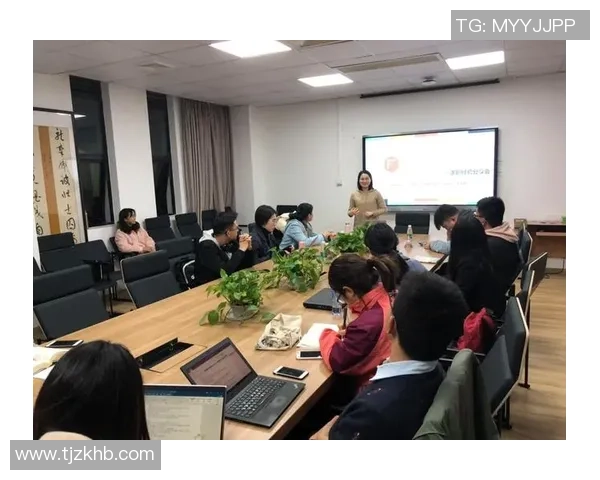 陈娜独家分享排球心得与技巧助你提升球技的秘诀与经验 陈娜独家分享排球心得与技巧助你提升球技的秘诀与经验