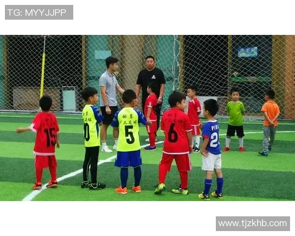 足球焦点：深圳足球队的团队协作探讨